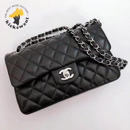 Chanel Classic Double Flap Quilted Caviar Silver-tone Medium Black