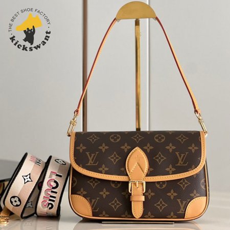 m45985 diane handbag