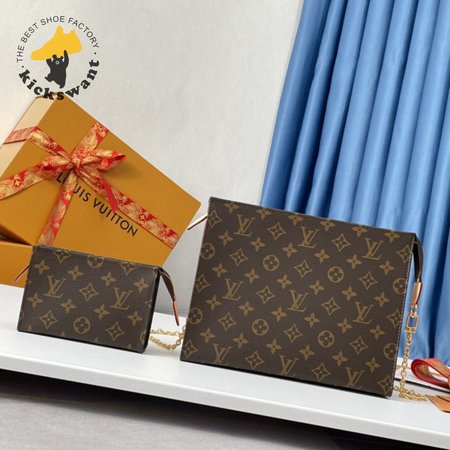 Toiletry Pouch On Chain M81412