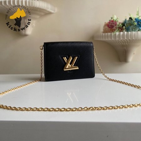 Twist Chain Wallet Epi Grained Leather Black