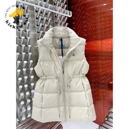 Moncler Gerardmer Down Vest In White