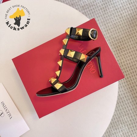 Valentino Roman Stud Calfskin Sandal 100mm Black 35-39